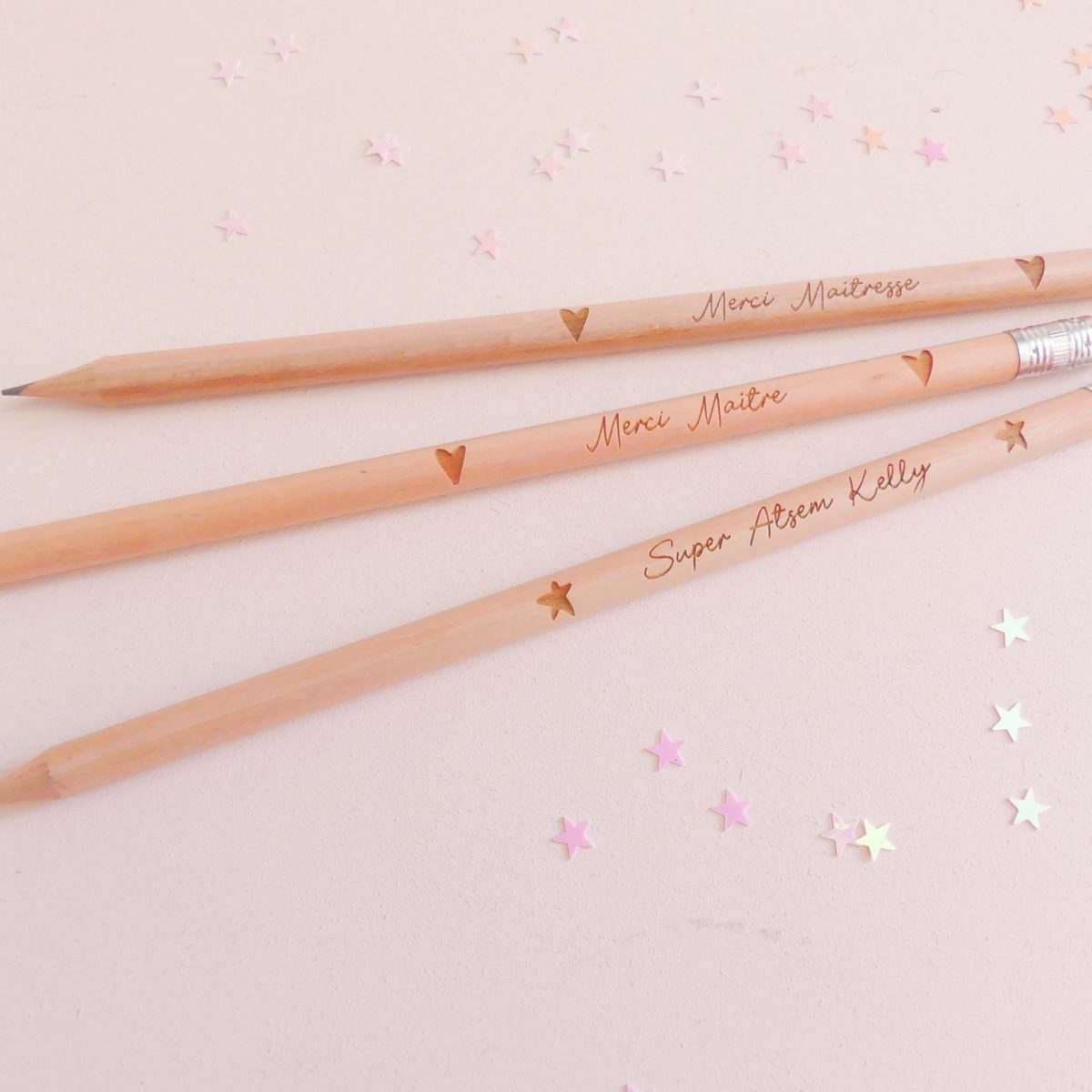 Crayon de papier Grand modèle avec cœurs ou étoiles