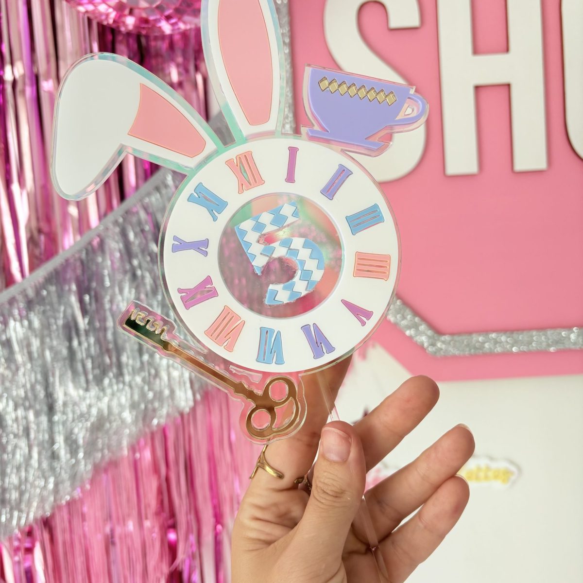 Cake topper Wonderland
