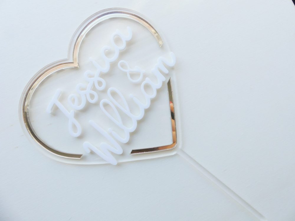 Cake topper des mariés coeur