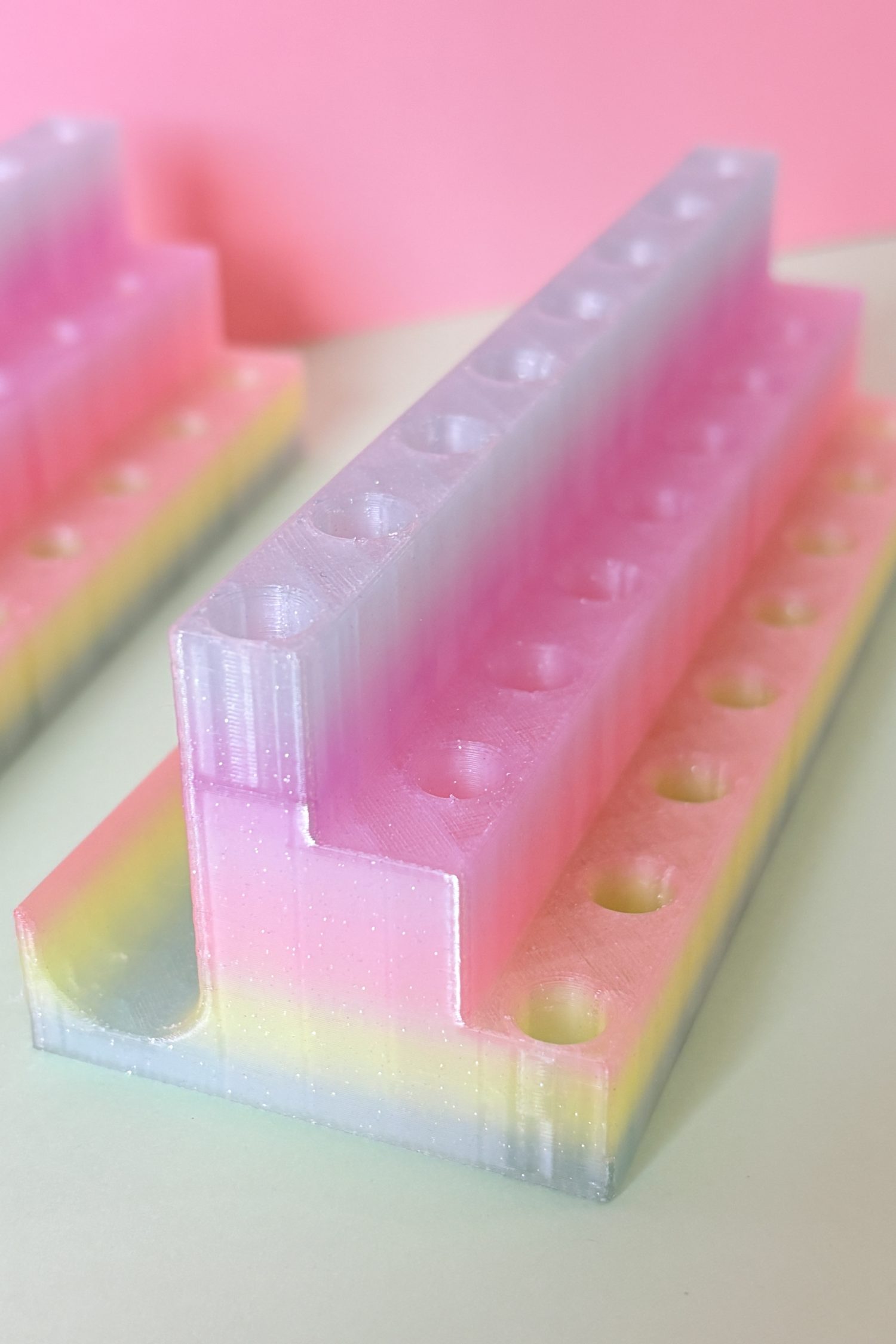 Porte stylos Legami Arc en ciel pailleté (ordre couleurs aléatoire)