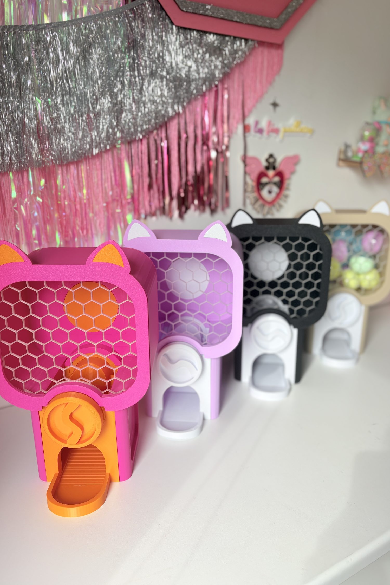 Distributeur Machine à boules surprise - gashapon