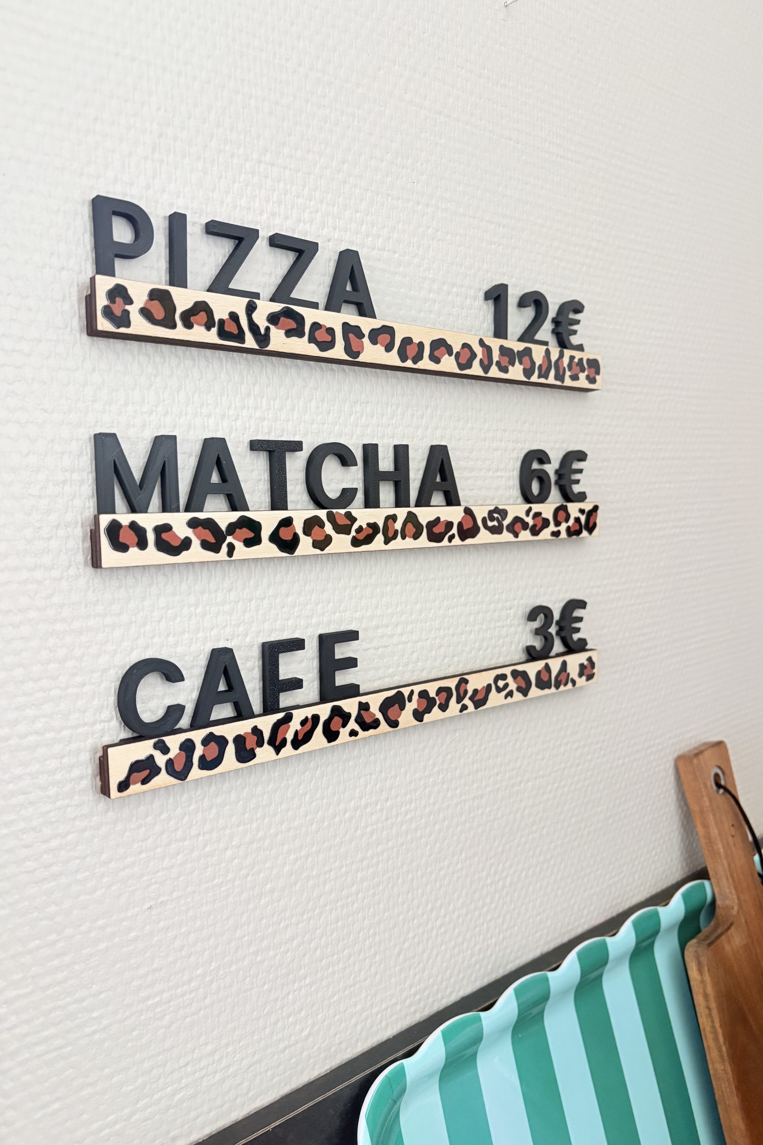 Décoration murale léopard ou brute + pack lettrage en option